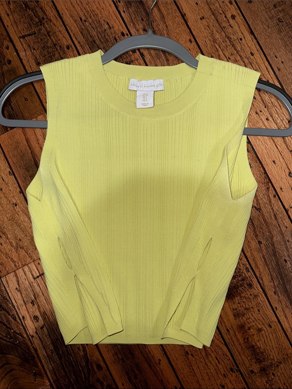 House of Harlow 1960 Bright Lime Ribbed Sleeveless Crop Tank - Picture 2 of 4